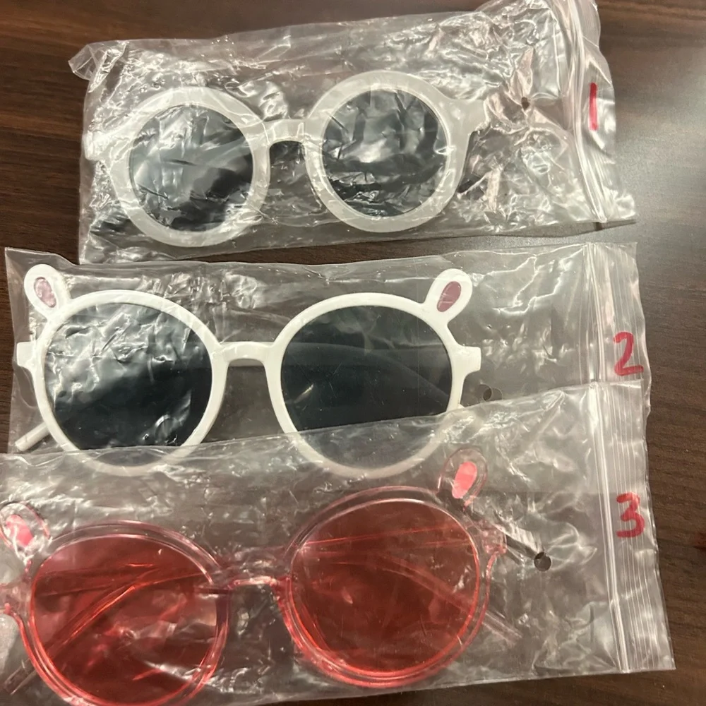 Glasses Black and White Round Sunglasses Set